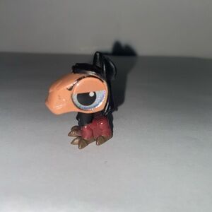 Disney Doorables Series 10 – Kronk as a Llama (The Emperor’s New Groove)
